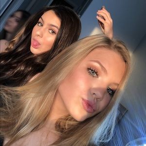 Meet your Posher, Zoe